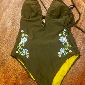Swim suit size M